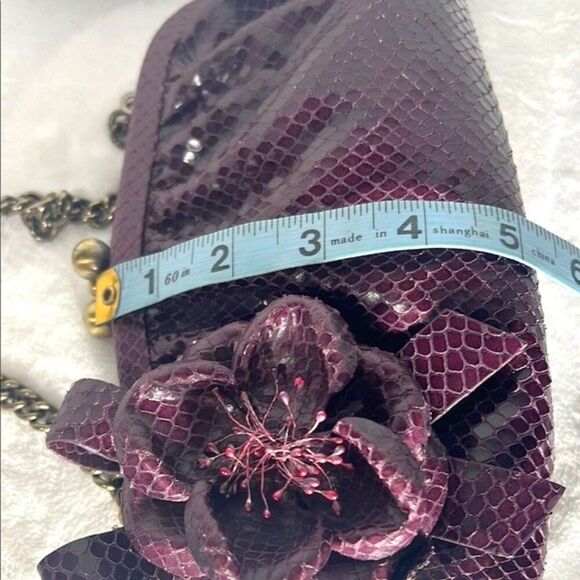 Isabella Fiore Monty Python Plum Clutch with Elegant Design - Picture 9 of 11